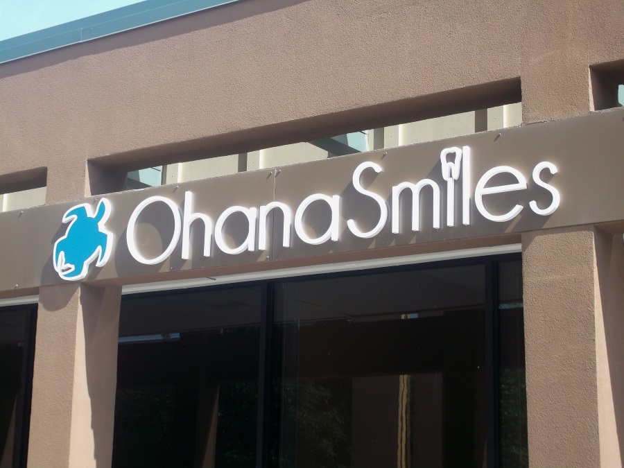 Non-illuminated flat cut out letters and logo for Ohana Smiles